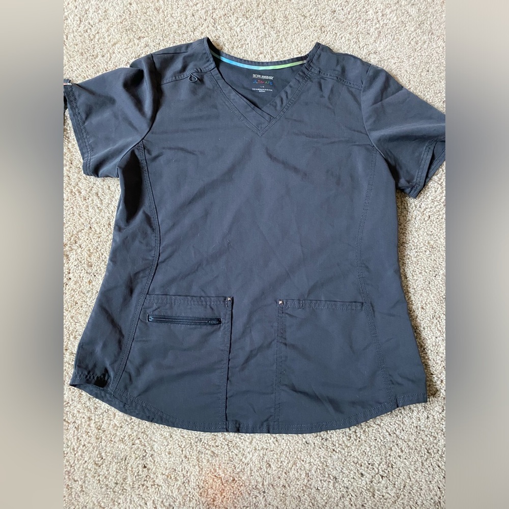 Grey women’s scrub top & pants